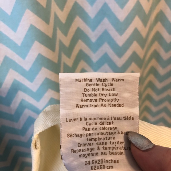 FINAL SALE- LEAVING CLOSET- NO FURTHER DISCOUNTS - Picture 6 of 9